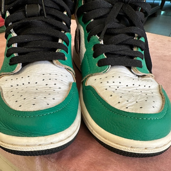 Retro Air Jordan 1 high top OG “lucky green” size 7 women’s - Picture 7 of 11